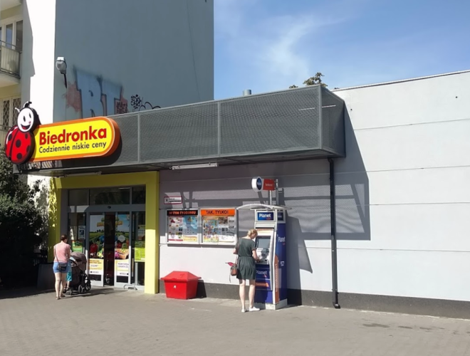 Revbud Biedronka Warszawa ul. Dereniowa 2